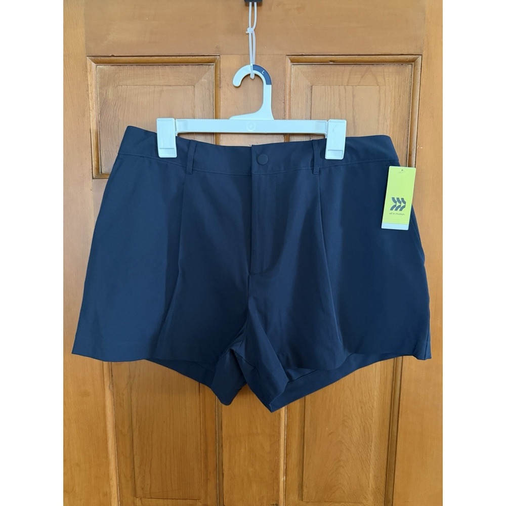 Women's All In Motion Navy Blue 4" Inseam High-Rise Golf Shorts Size Large NWT